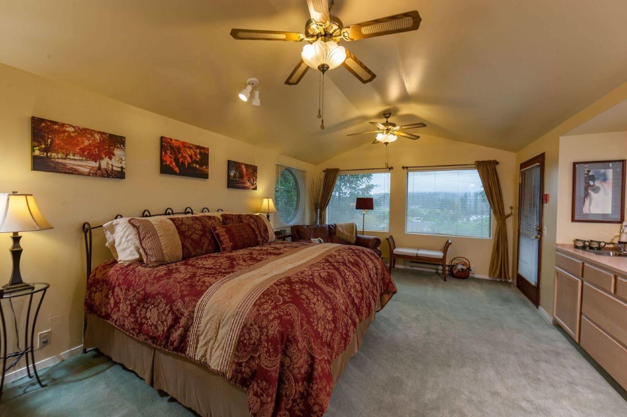 Hillside House Bed And Breakfast Friday Harbor Extérieur photo